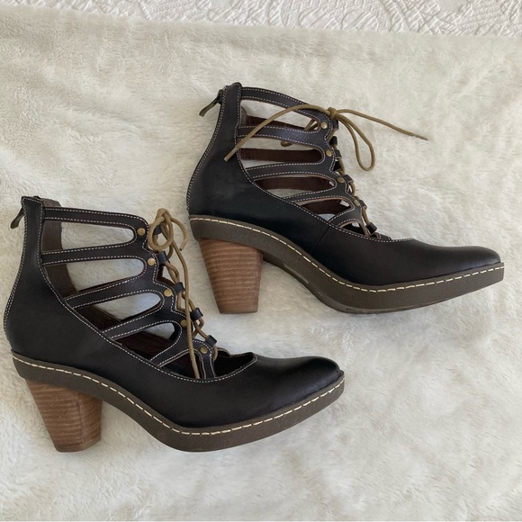 L’artiste Lestatic spring step lace up gladiator boots heels size 41, 9.5 - 10 - Picture 2 of 13